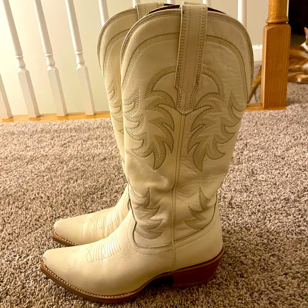 Tecovas - The Annie - Cowgirl Boots - Bone - Size 7 - LIKE NEW!